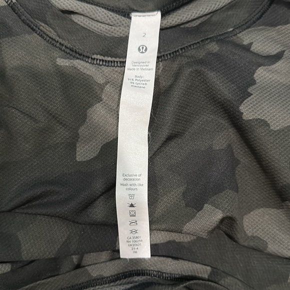 Camo Lululemon Running and Training T-Shirt - Picture 3 of 4